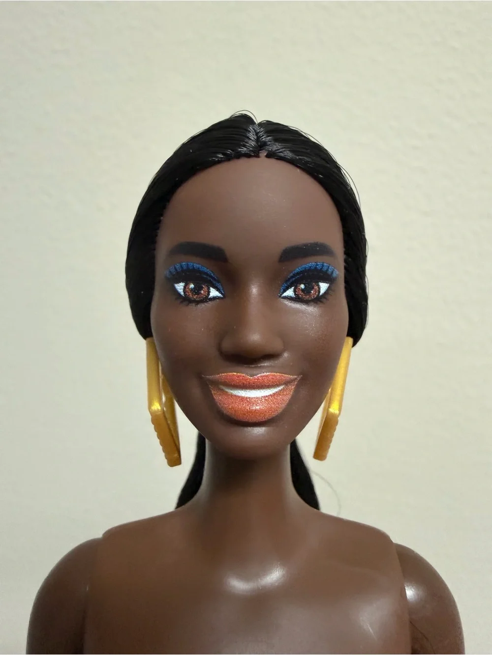Barbie Fashionistas #216 Base Doll